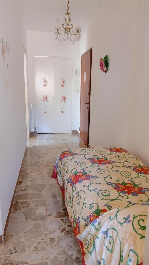 Casa Al Mare Apartment Ventimiglia Exterior foto