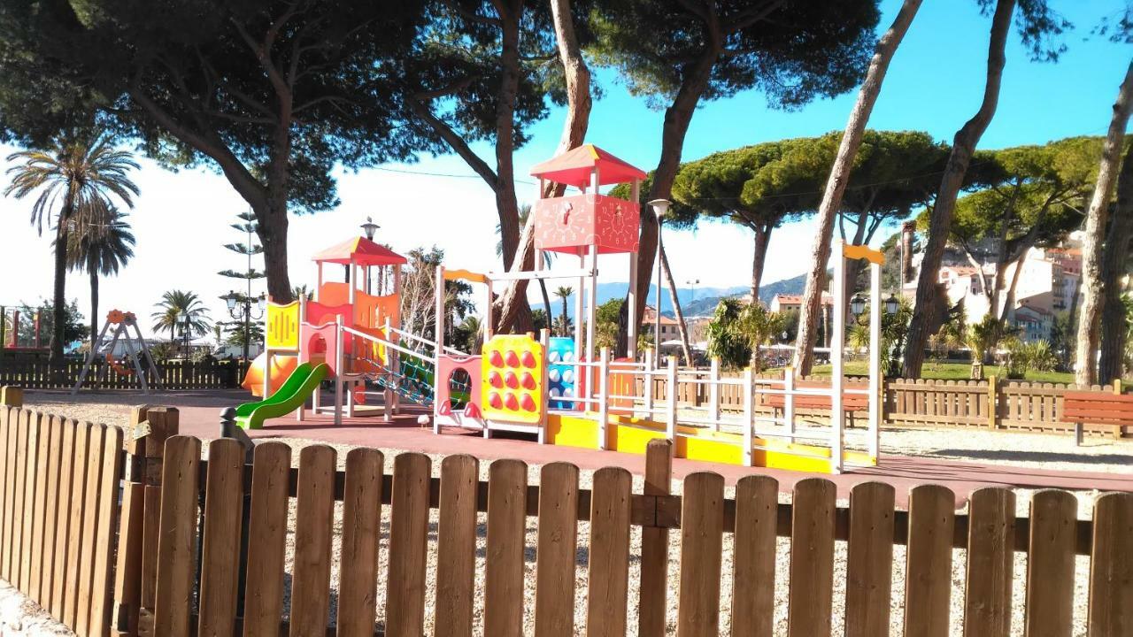 Casa Al Mare Apartment Ventimiglia Exterior foto