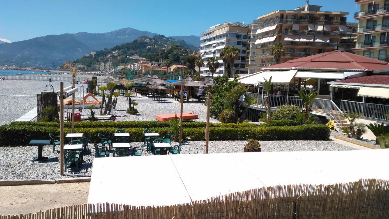 Casa Al Mare Apartment Ventimiglia Exterior foto